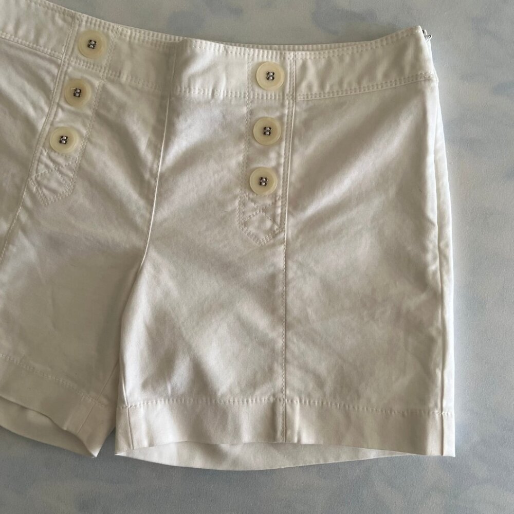 The Limited Cotton Mid Rise White Midi Hot Shorts - Picture 4 of 8